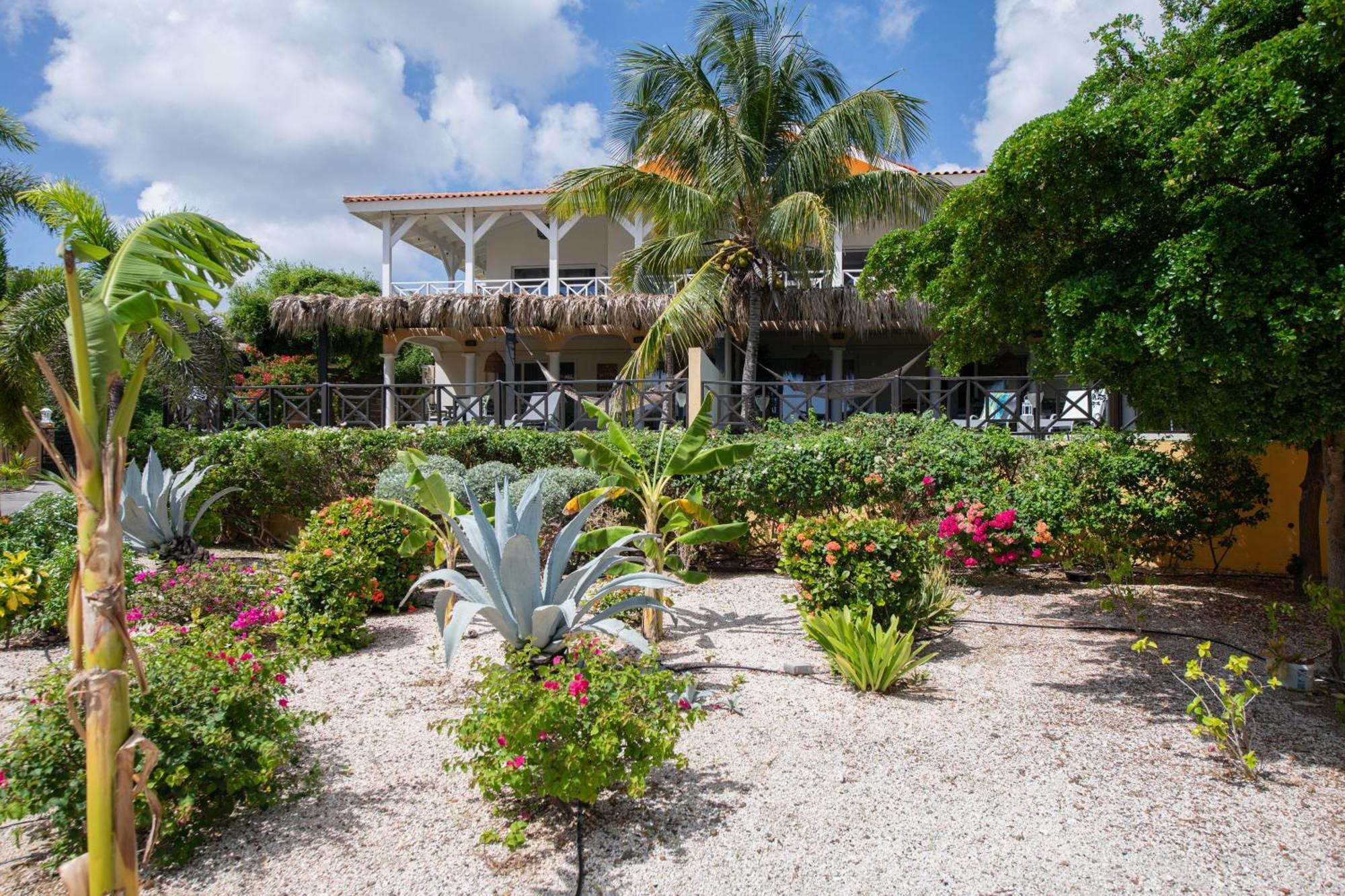 Masbango Beach Resort Jan Thiel Exterior photo